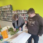 9 kwietnia 2025 r. Warsztaty wielkanocne w bibliotece.