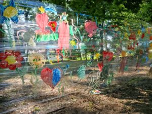 Kostka pełna przygód – dziecięcy festiwal wyobraźni i światła.