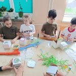 Warsztaty z recyklingu i segregacji śmieci.