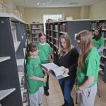 15.05.2026 r. - Harcerze z I HDK Zielony Płomień z wizytą w bibliotece.